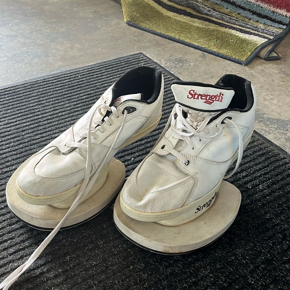 Strength Shoes Size 13, great condition